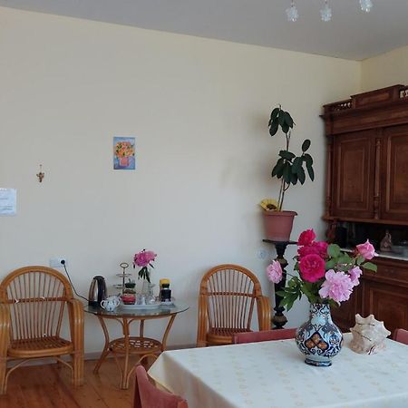 Guesthouse "Door" In Sighnaghi Exterior photo